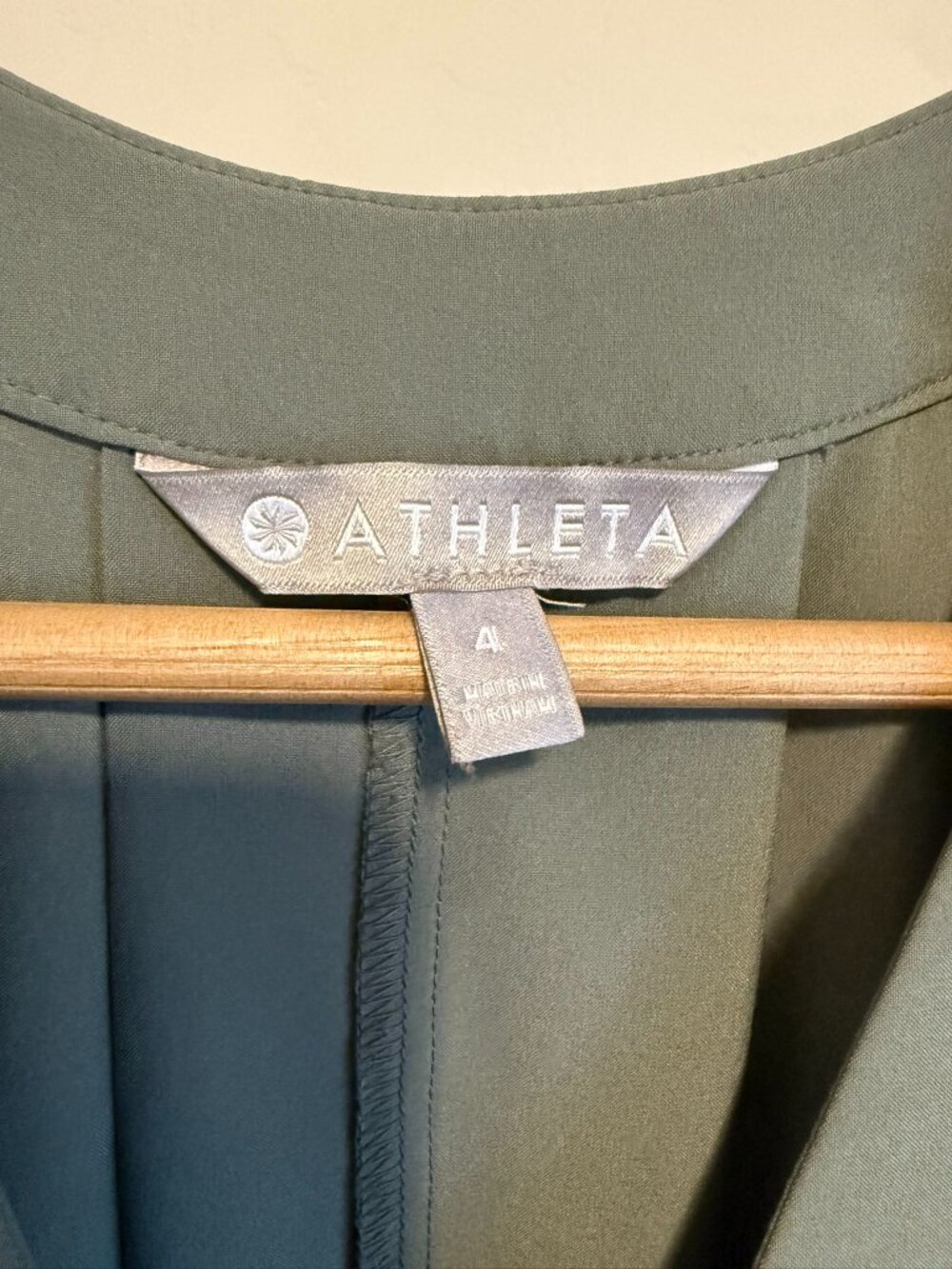 Athleta Sutton Olive Green Cargo Romper 4 - Picture 9 of 12